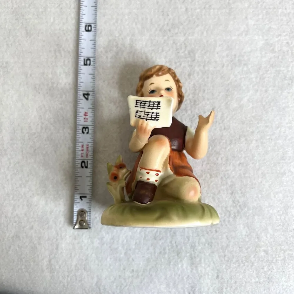 Vintage Singing Girl Napco Japan Figurine